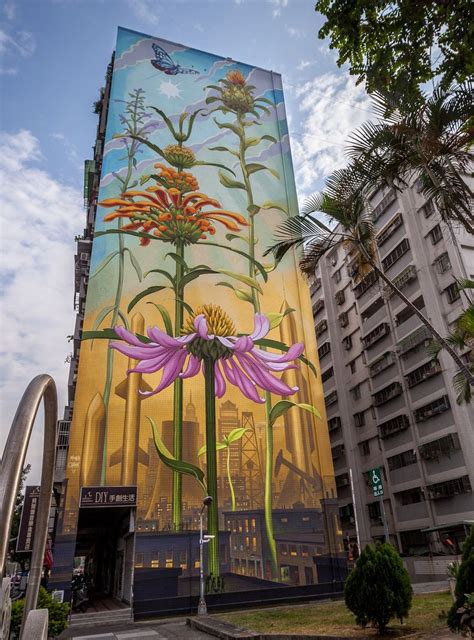 Maybe you would like to learn more about one of these? Este gigantesco mural floral está pintado sobre 5 muros de ...