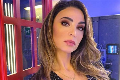 Alla faccia di in azienda molti si chiedono chi è la modella marion che si può ammirare durante lo spot. Å! 15+ Vanlige fakta om Chi E La Modella Materassi Marion ...