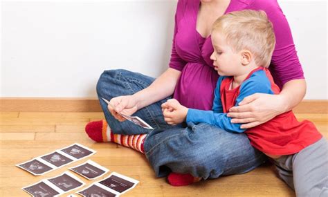 Sampai suatu hari, bulan oktober 2000 ibuku telah berumur 41 tahun tapi tubuh dan wajahnya masih tetap fit, dan seksi, walaupun ada sedikit keriput dan lipatan kecil di wajahnya. Ibu Takut Anak Sulung Rasa Tersisih Bila Mengandung Anak ...