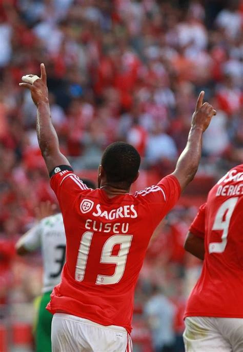 The soccer teams moreirense and benfica played 26 games up to today. Eliseu, Benfica - Moreirense, 2014/15 | Sport lisboa e ...