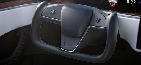 Note the steering wheel design. Yoke Steering Wheel Discussion | Tesla Owners Online