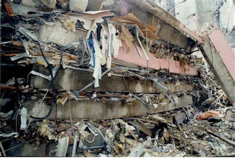 삼풍백화점 붕괴 사고 三豐百貨店 崩壞 事故 sampoong department store collapse. 건물무너지는 꿈, 건물이무너지는 꿈 풀이 및 해몽