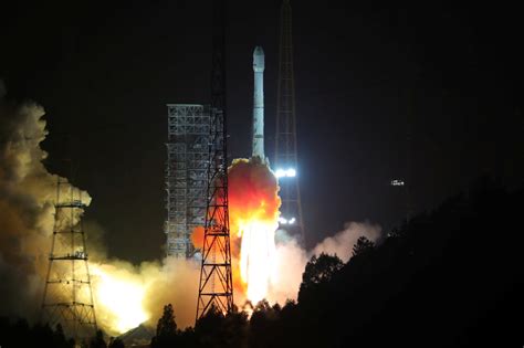 El cohete, de tipo long march 5b, eyectó el el lanzamiento del cohete forma parte de 11 misiones planificadas para construir la estación espacial china, que se espera esté completa a finales de 2022. cohete chino 740x493 0