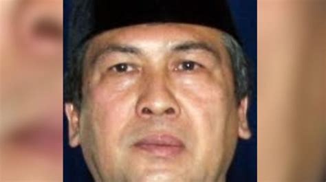 Bupati solok epyardi asda, m.mar didampingi wakil bupati jon forman pandu menyerahkan laporan. Mantan Wakil Bupati Solok Era Gamawan Fauzi Meninggal ...