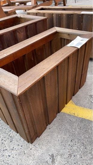 Wooden planter boxes made of heartwood last the longest. PRE OILED TREATED PINE HEAVY DUTY MEDIUM PLANTER BOX ...