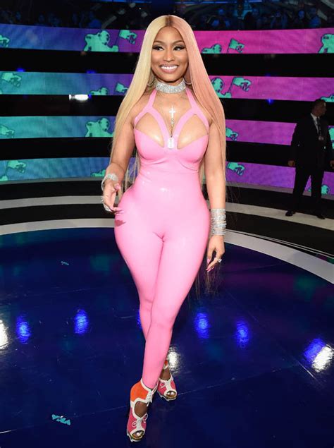 We use cookies to optimize site functionality and give you the best possible experience. Nicki Minaj VMA 2017: Singer upstaged by camel toe | Daily ...