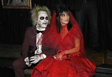 Hannah parker 60 second style: Halloween Courthouse Wedding- Costume ideas ...