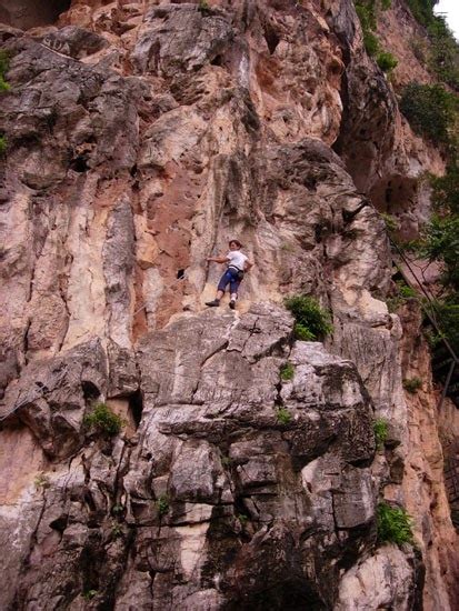 Finding a place to 'panjat batu' (climbing rock) is. Through the viewfinder: Rock Climbing @ Damai Wall, Batu Caves
