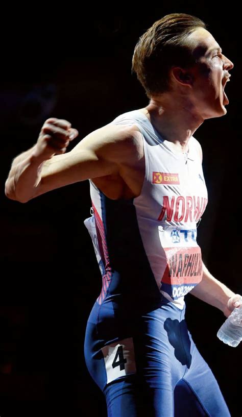 Karsten warholm 46.87 stockholm diamond league 2020. Warholm Does It Again