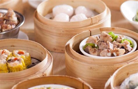 Dim sum all day long with #timhowanusa ⬇️ delivery available! Dim sum at the Michelin star restaurant Tim Ho Wan in Hong ...