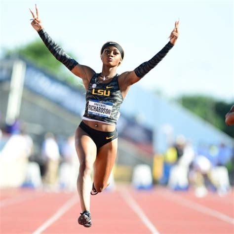 Sha'carri richardson of lsu (centre) wins the 100m in 10.75s at the 2019 ncaa track & field championships in austin, texas. Sha'Carri Richardson | Beautiful athletes, Female athletes ...