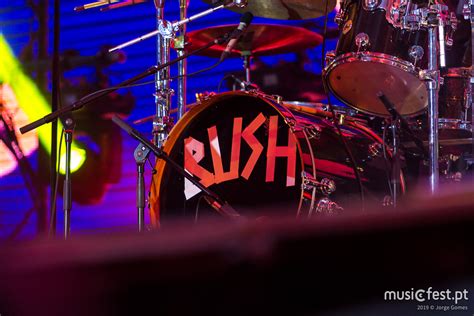 Check spelling or type a new query. Fotos: Bush no North Music Festival, 24 de Maio de 2019 ...