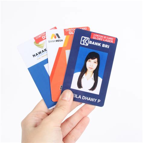 Untuk pencetakan kartu id card yang sesuai standar dan berkualitas. ID Card Standard PVC | MAESTRO