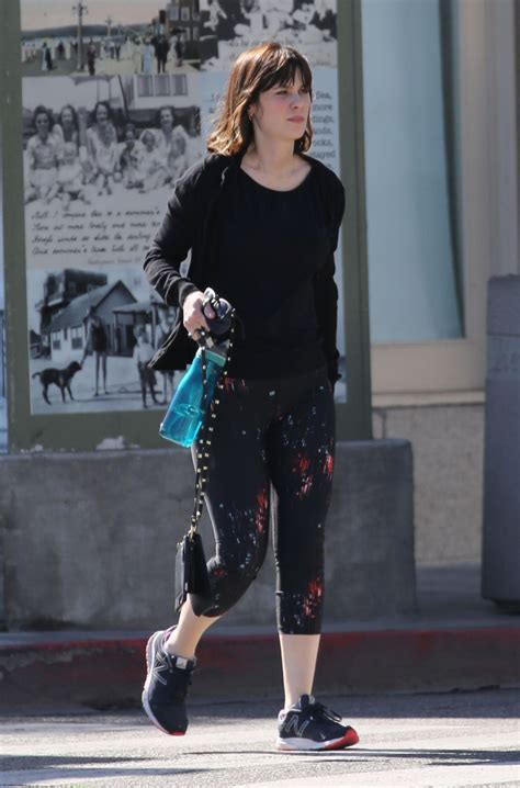 List of wanted models in los angeles. Zooey Deschanel Sports a New Haircut - Out in Los Angeles ...