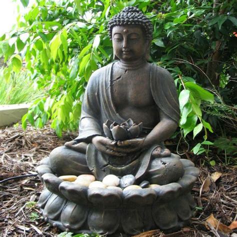 Wir bieten große buddha figuren und buddha figuren für den garten und handgefertigte steinmetzarbeiten. Buddha Brunnen: 50 inspirierende Fotos! - Archzine.net