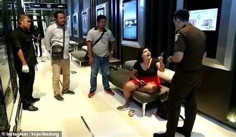 The women accused the immigration officer of making her miss a flight. British woman jailed in Bali row put in tiny cell in ...