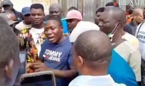 Nigerian soldiers have stormed sunday igboho's house. BREAKING: Sunday Igboho Speaks On His Razed House | Akéde ...
