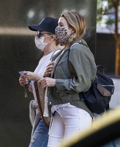 Also known mononymously as kylie) is an australian singer, songwriter and actress. KYLIE and DANNII MINOGUE Out in Melbourne 02/11/2021 ...