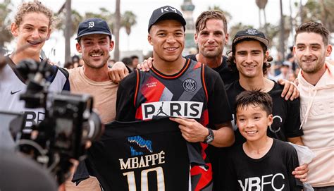 See more of kylian mbappé on facebook. Kylian Mbappé Präsentiert Unveröffentlichte PSG x Jordan ...