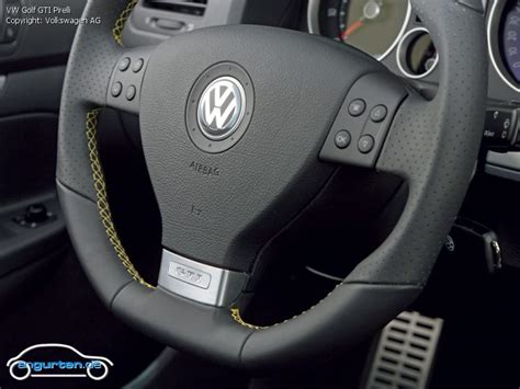 Erste skizzen des vw taigo. Foto (Bild): VW Golf GTI Pirelli (angurten.de)