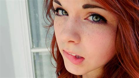 Belle femme en vidéos porno. women, Face, Redhead, Biting Lip Wallpapers HD / Desktop and Mobile Backgrounds