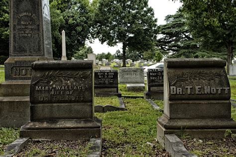 Tripadvisor'da spartanburg için, gezginler tarafindan 168 otel hakkinda yapilmis 4.381 yorumu okuyun, 1.121 resmi görün ve en iyi fiyatlari bulun. The Beauty of Cemeteries | Oakwood Cemetery AKA Hell's ...