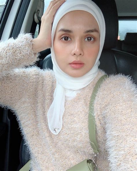 Sentul city akan memanjakan pengunjung yang datang dengan berbagai objek wisata yang indah dan menarik. Kumpulan Foto Cewek IGO Hijab Selfie yang Cantik dan Manis ...