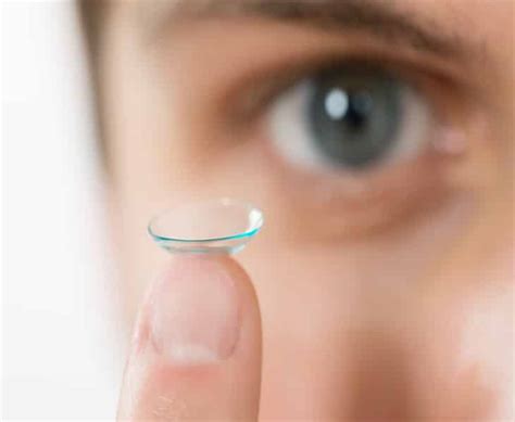 Mata merah saat sudah menggunakan softlens bisa saja terjadi. Apakah Ada Softlens Untuk Mata Silinder - Berbagai Mata