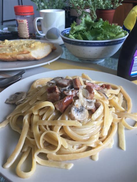 Creamy chicken and chorizo pasta. Creamy Fettuccine with Chorizo