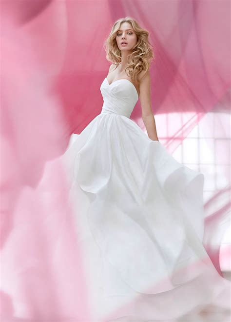 Find spring bridal shower dresses, dress shoes & more cute outfits at windsor for guests & the bride! Bridal Gowns and Wedding Dresses by JLM Couture - Style 1602