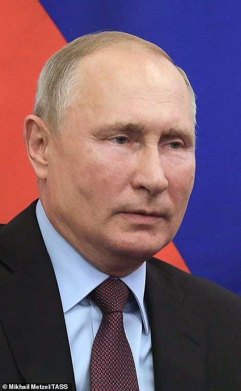 Andrzej duda ujawniający sens istnienia szkoły. Mike Pence says 'now is the time for us to remain vigilant' against Russia while in Poland ...