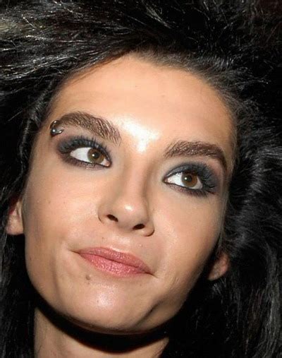 Bill kaulitz, the evolution of his looks the singer of tokio hotel, bill kaulitz, is particularly known for his ability to have all looks more extravagant than the others over the years. Bill Kaulitz Hairstyles - Short Haircut Styles 2021