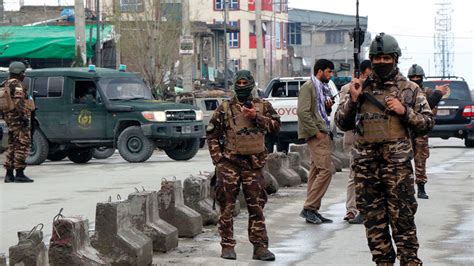 ۳۷ دقیقه قبل | دفاتر منطقه ای. 15 قتيلاً في هجوم لـ «طالبان» غرب أفغانستان - سياسة ...
