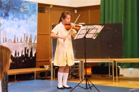 Your year 6 leavers will go from being the biggest and oldest children in a comparatively small school, to being the littlest and youngest in a much bigger setting. Year 6 Leavers Assembly | Coopersale Hall School