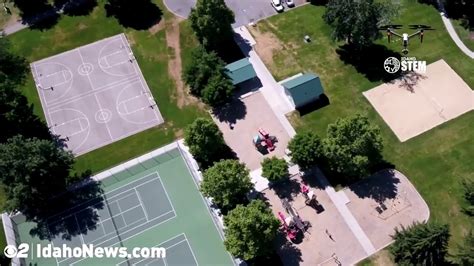 Es geht ja darum dass man die fliesen mitm hammer entfernt. STEM Action Drone flies over Baggley Park - YouTube