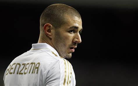 Бензема карим (karim benzema) футбол нападающий франция 19.12.1987. Карим Бензема обои для рабочего стола, картинки и фото ...