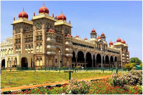 Olx provides a simple solution to the complications involved in selling, buying, trading, discussing, organizing, and meeting people near you. Mysore Palace, Mysore(Karnataka) India | The Mysore Palace ...