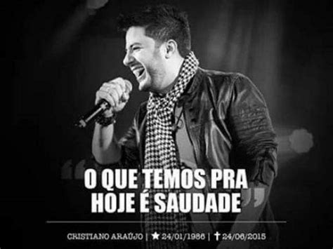 Aos 29 anos, cristiano vivia melhor momento da carreira nascido em goiânia, o músico sempre esteve envolvido com música sertaneja. Morte de Cristiano Araújo domina a internet, mas a semana ...