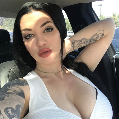 Amateur, big tits, masturbation, public & striptease. Melina Mason Makes Her Comeback & Is Self Booking | Candy.porn