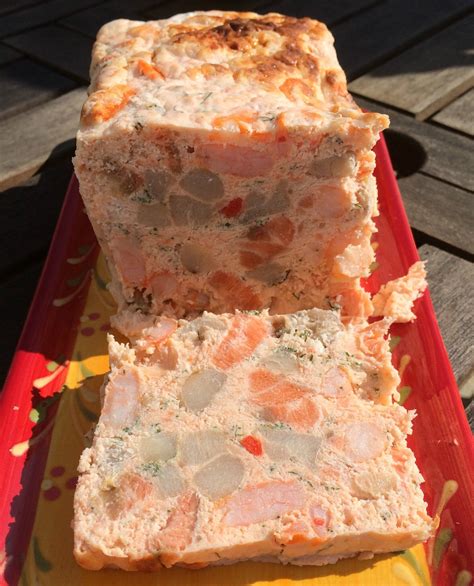 Terrines can be made of minced meat such as game or poultry, or seafood or la terrine peut être montée de la même façon sans st jacques. Terrine St Jacques - Terrine de Saint-Jacques : Mixer ...