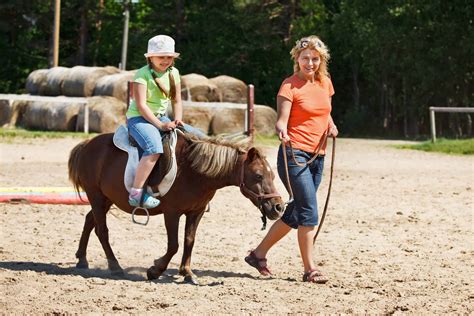 Riding on pony beautyful girls from all over the world riding on ponys. 7 Things People Who Have Ridden Ponies Understand