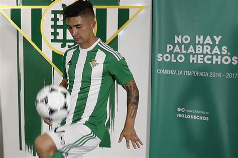 Felipe alejandro gutiérrez leiva is a chilean footballer who plays as a midfielder for the chile after being released by real betis, it was announced on 6 february 2018 that gutiérrez signed with. Felipe Gutiérrez debuta en el Betis y reaparece después de más de dos meses sin jugar | Emol.com