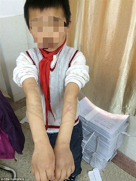 Chinese mother admits to whipping son with a rope but ...