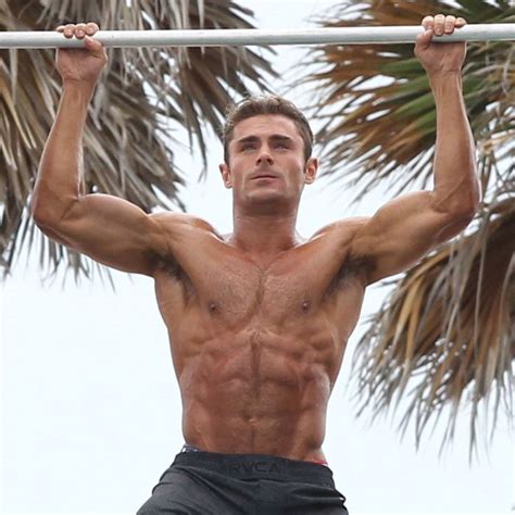 Find the perfect zac efron baywatch stock photos and editorial news pictures from getty images. How Zac Efron Got Those Muscles for 'Baywatch'