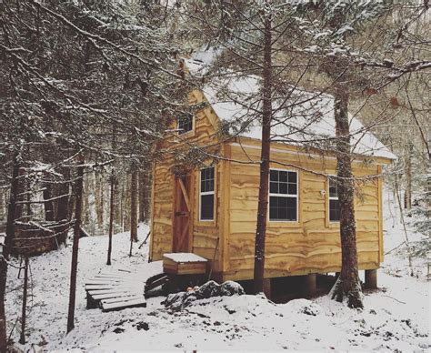 Whether you're looking for a rustic cabin for a weekend of splendid isolation or searching for luxury cabin rentals to indulge in some romantic pampering, travelocity has everything you need. Six Extremely Quaint Cabins to Rent This Winter - Boston ...