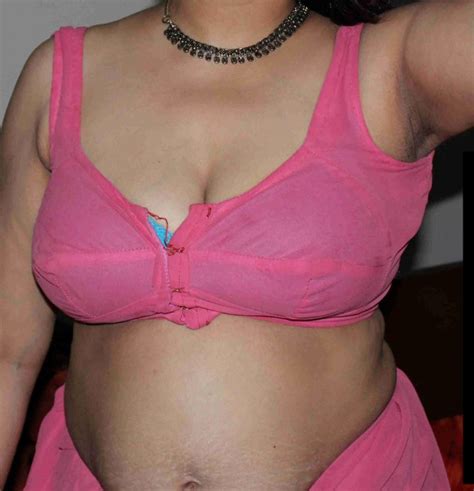 Tamil amma is milky aunty. Fatty aunties blouse deep cleavage - Gandi Sex Photo