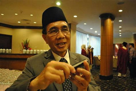 Perbahasan usul titah agong mesyuarat pertama penggal pertama parlimen ke 14. kahwin khronicles : hey mister tok kadi!