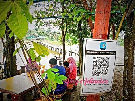 Selain lembut ikan ini juga memiliki rasa yang gurih dan kaya akan lemak tak jenuh sangat baik untuk mengurangi risiko penyakit jantung, dan menjaga kadar. Cafe Markisa, Kem Lambaian Danau, Jasin | Makanan sedap dalam suasana damai di tepi tasik