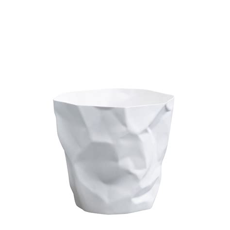 Designed to look like the crumpled paper that it is intended to hold. Essey - Bin bin wastepaper basket | Connox