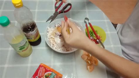 Cara masak maggi kari kuah pekat versi jozlynhanania. Cara Masak Maggi Kerabu. - YouTube